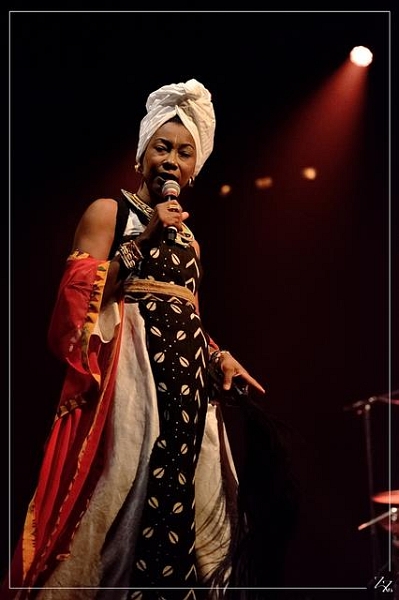 NIK_990192 Fatoumata Diawara 31-01-2019 (Zz) (p).jpg